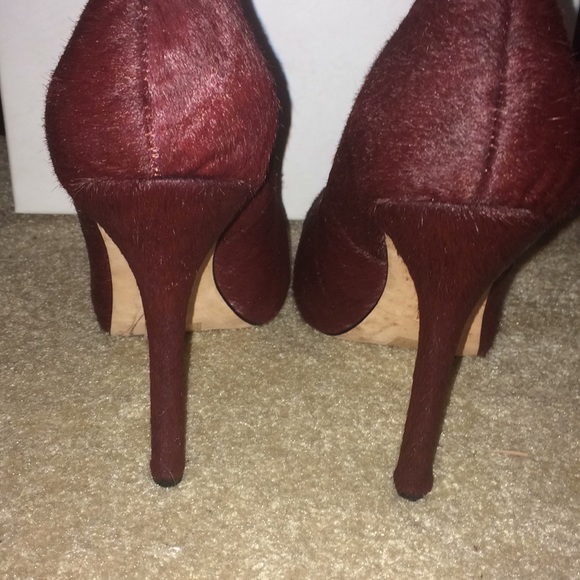 DOLCE VITA WINE CALF HAIR 4” HEELS PREOWNED - Picture 3 of 7